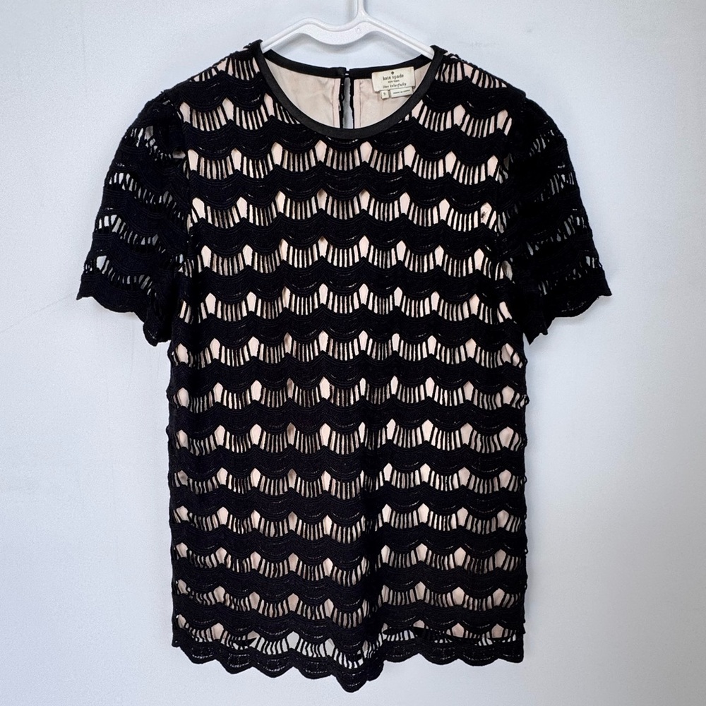 Kate Spade New York Black Scallop Lace Lined Short Sleeve Blouse Size 2